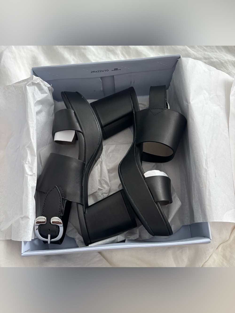 Aerosoles Camera Platform Sandals Black Leather Size 7M NEW In Box - Picture 3 of 10